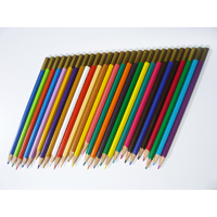 カラフルな色鉛筆の写真素材(5)