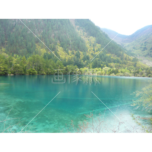 中国 チベット 九賽溝 世界遺産 コバルトブルーが美しい湖の写真素材 2 画像衆 デザインを簡単レベルアップ 写真 模様 イラスト のダウンロードサイト
