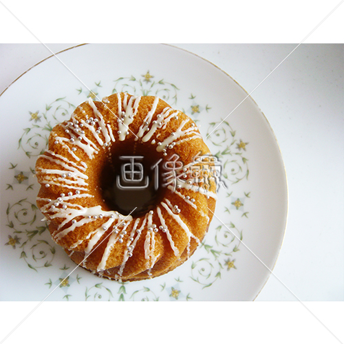 クグロフ 洋菓子 ケーキの写真素材 斜めアングル 画像衆 デザインを簡単レベルアップ 写真 模様 イラストのダウンロードサイト