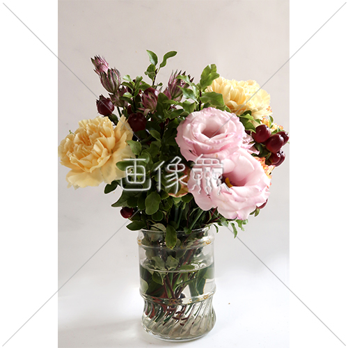 バラとカーネーションの花束の写真素材 画像衆 デザインを簡単レベルアップ 写真 模様 イラストのダウンロードサイト
